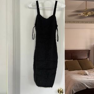 NEVER WORN! Tags on, fabletics 90’s furry dress.